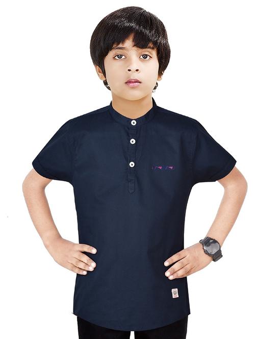 boys mandarin neck solid short kurta - 20124413 - Very Small Image - 1
