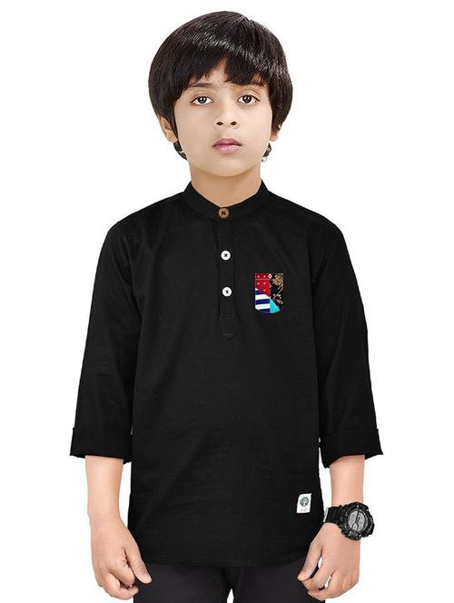 boys mandarin neck solid short kurta - 20124535 - Very Small Image - 1