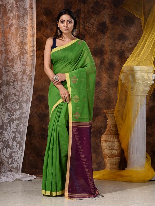 women's self design green colored saree with blouse - 20126279 - Very Small Image - 1
