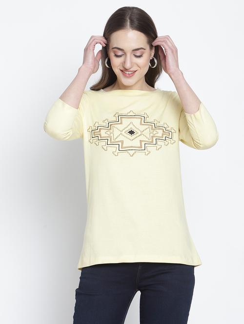 women's chest print round neck t-shirt - 20159381 - Very Small Image - 1
