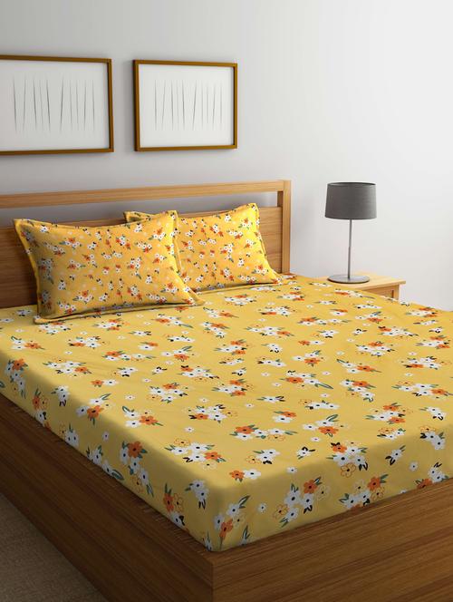 printed double bedsheet with 2 pillow covers - 20159870 - Very Small Image - 1