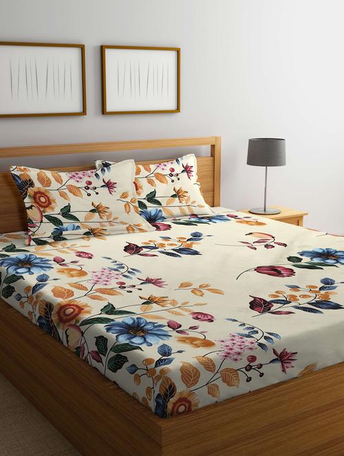printed double bedsheet with 2 pillow covers - 20159873 - Very Small Image - 1
