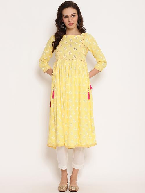 yellow floral printed flared kurta - 20166890 - Very Small Image - 1