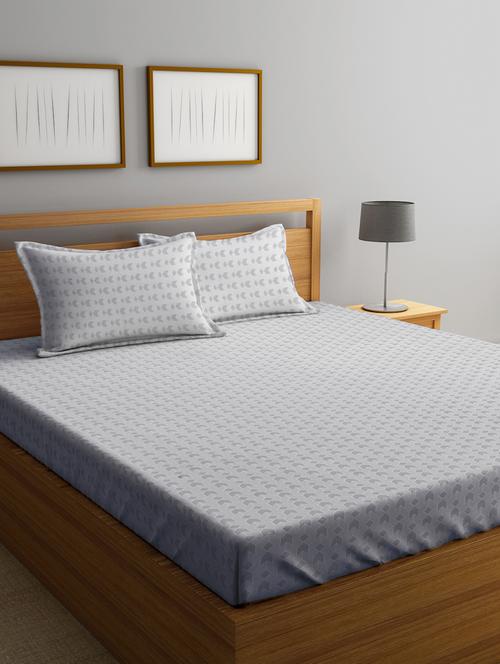 cotton geometric fitted double bedsheet with 2 pillow covers - 20168317 - Very Small Image - 1