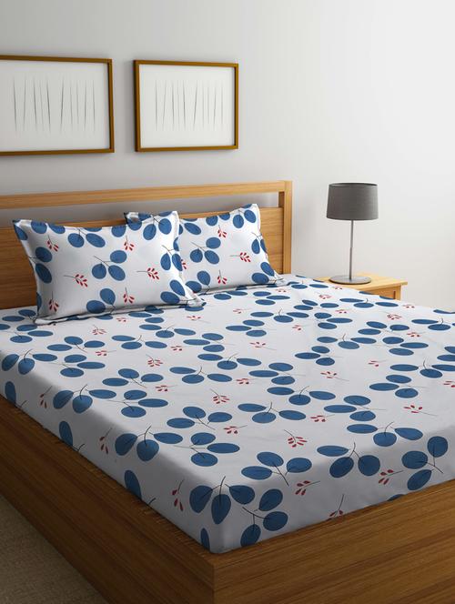 cotton tropical fitted double bedsheet with 2 pillow covers - 20168337 - Very Small Image - 1