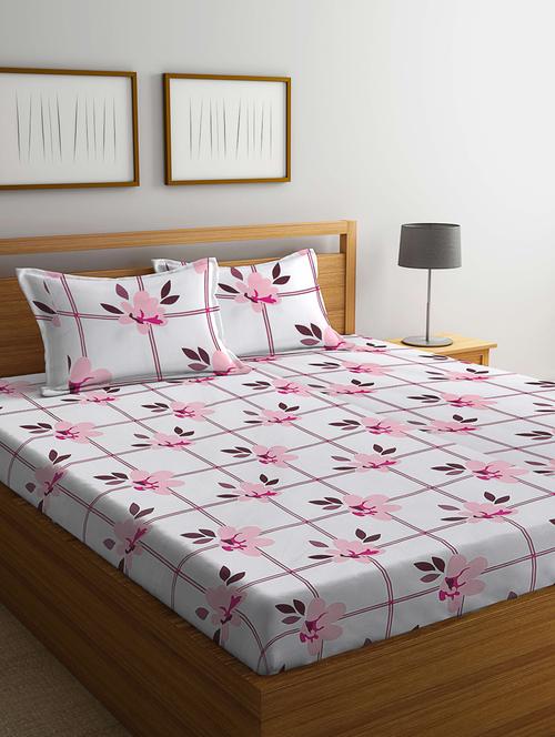 cotton floral fitted double bedsheet with 2 pillow covers - 20168342 - Very Small Image - 1