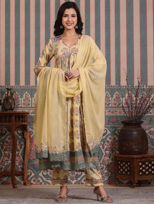 floral printed kurta pant set with dupatta - 20223778 - Very Small Image - 1