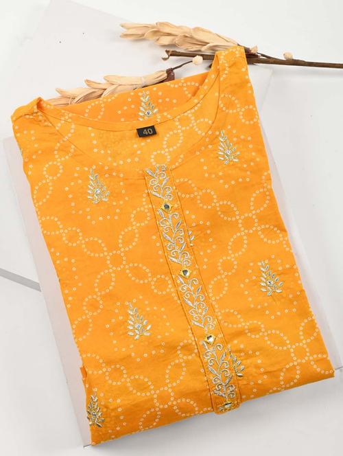 yellow cotton straight kurta - 20225935 - Very Small Image - 1