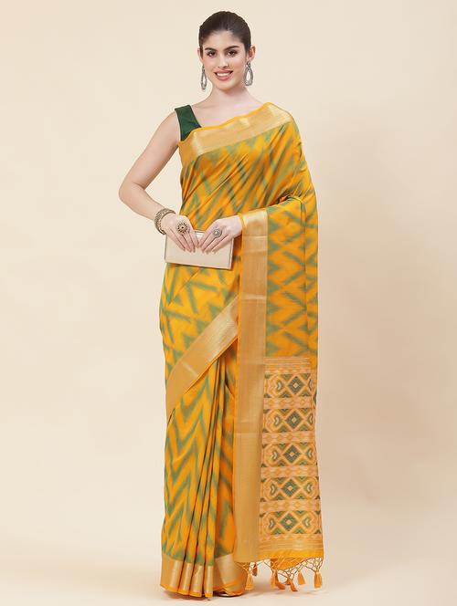 mustard self design handloom saree with blouse - 20226038 - Very Small Image - 1