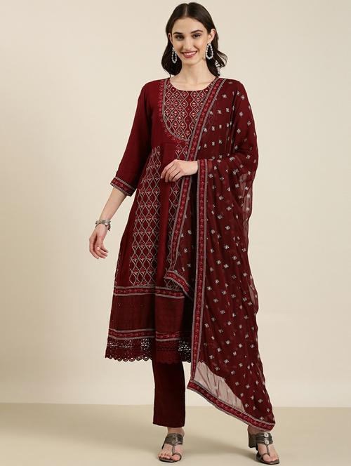 maroon round neck kurta pant set with dupatta - 20251221 - Very Small Image - 1