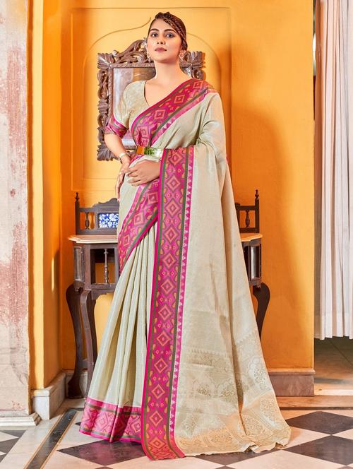 women's bordered beige colored saree with blouse - 20306734 - Very Small Image - 1