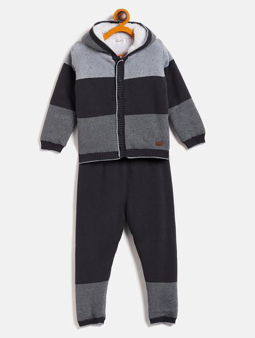 unisex black hooded top and bottom full length set - 20309250 - Very Small Image - 1