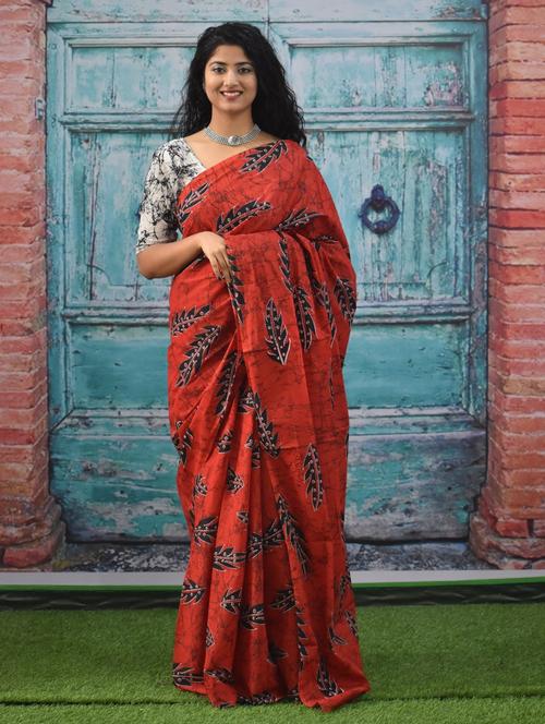 red colored printed saree with blouse - 20312583 - Very Small Image - 1