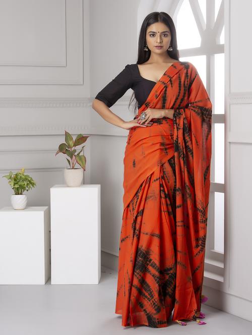 orange colored printed saree - 20312905 - Very Small Image - 1