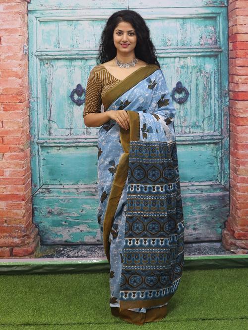 multi colored printed saree with blouse - 20313435 - Very Small Image - 1