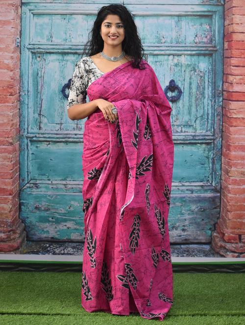 magenta colored printed saree with blouse - 20314312 - Very Small Image - 1