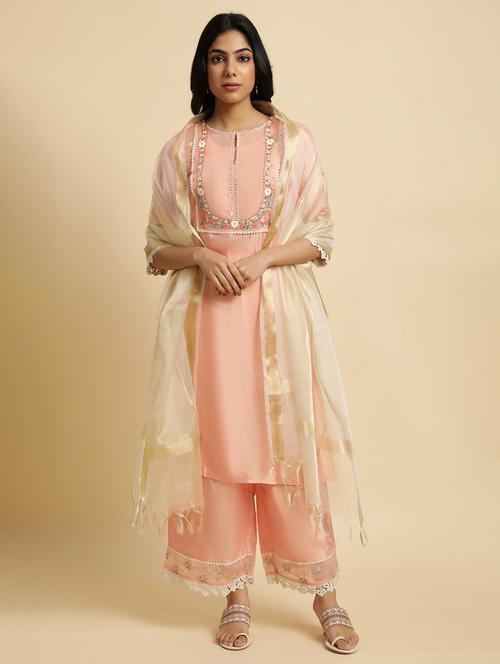 women peach key hole neck kurta palazzo set with - 20344986 - Very Small Image - 1