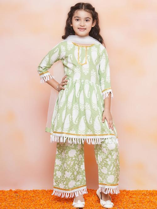 green paisley print kurta palazzo suit set - 20357081 - Very Small Image - 1