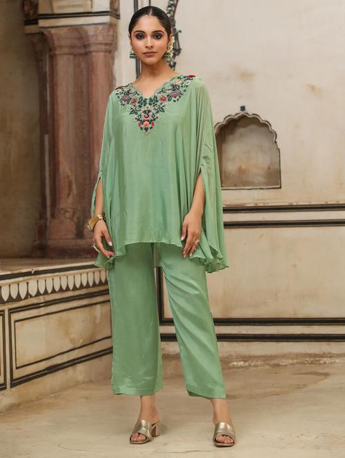 green v neck co-ord set - 20365010 - Very Small Image - 1