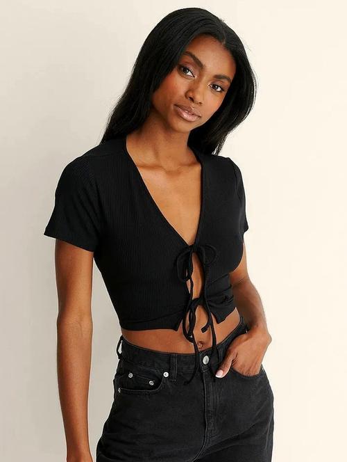 black self design crop top - 20387992 - Very Small Image - 1