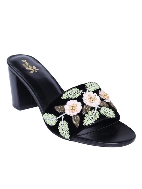 women embellished ethnic sandals - 20406752 - Very Small Image - 1