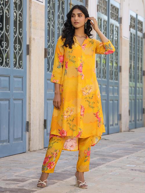yellow printed kurta pant set - 20412657 - Very Small Image - 1