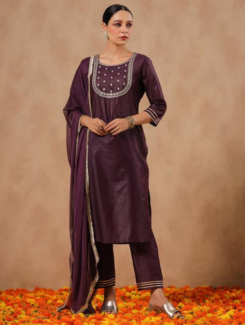 women burgundy round neck kurta pant set with dupatta - 20419089 - Very Small Image - 1