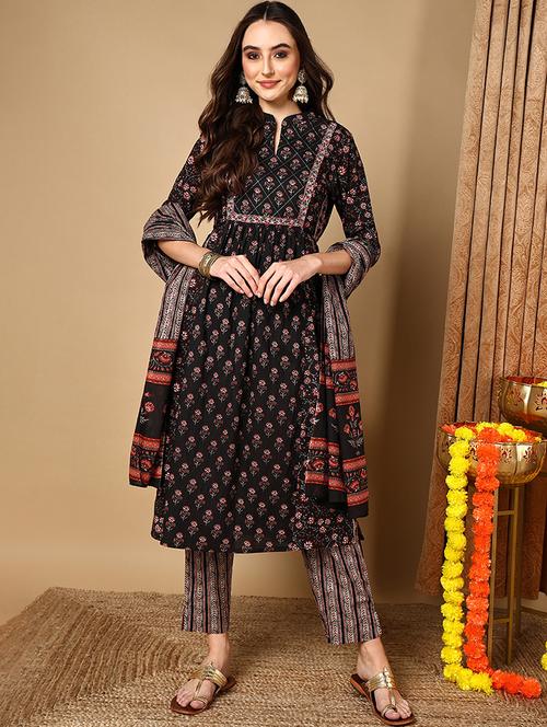 black three quarter sleeve suit set - 20420478 - Very Small Image - 1
