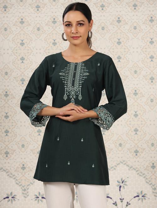 women embroidered a-line kurti - 20478398 - Very Small Image - 1