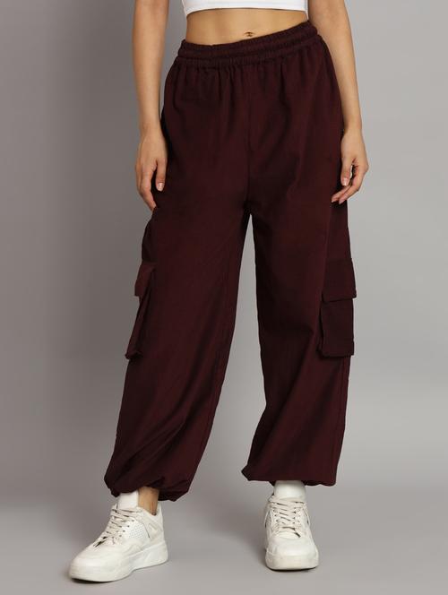 red crepe joggers - 20486340 - Very Small Image - 1
