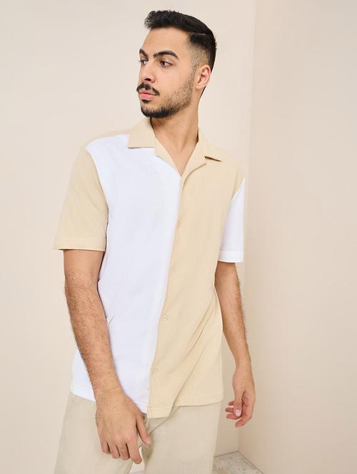 men color block white and beige cotton casual shirt - 20509243 - Very Small Image - 1