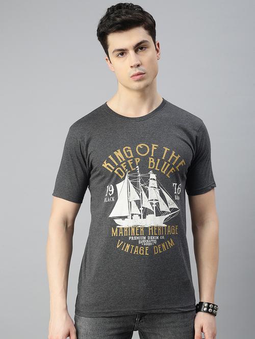 men round neck front print t-shirt - 20520527 - Very Small Image - 1