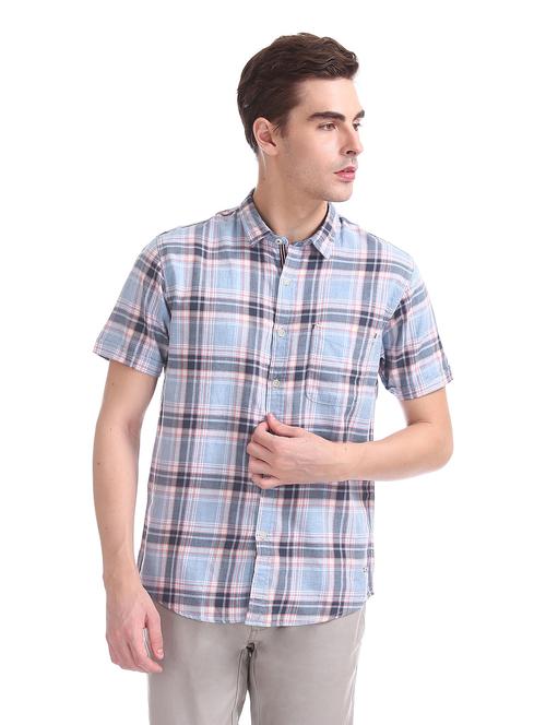 men checked casual collared shirt - 20547596 - Very Small Image - 1