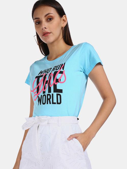 women's chest print crew neck t-shirt - 20547623 - Very Small Image - 1
