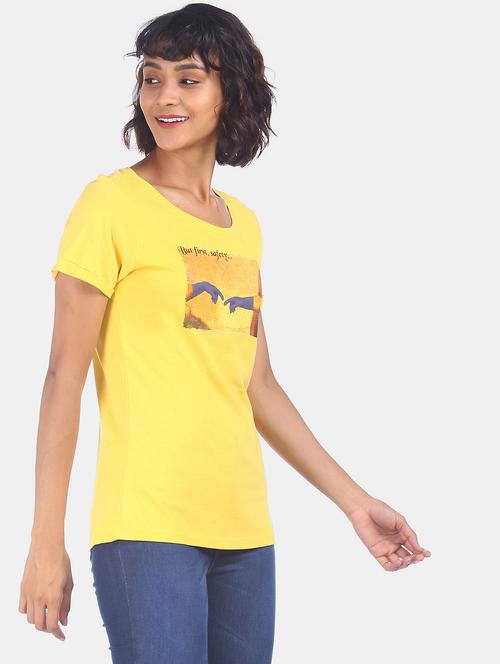 women's chest print round neck t-shirt - 20547638 - Very Small Image - 1