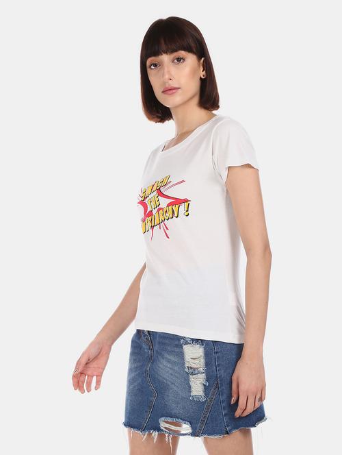 women's chest print round neck t-shirt - 20547732 - Very Small Image - 1