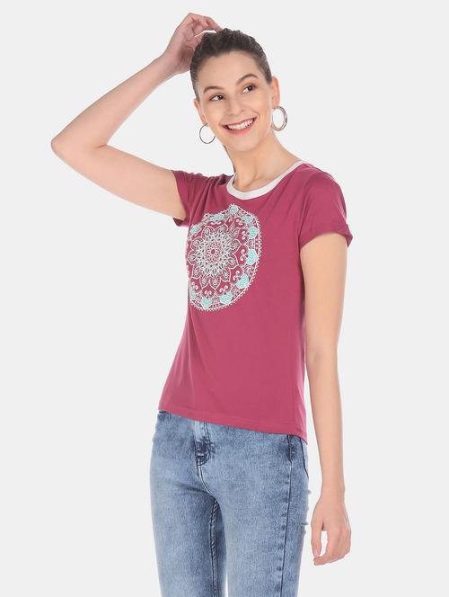 women's chest print round neck t-shirt - 20547764 - Very Small Image - 1
