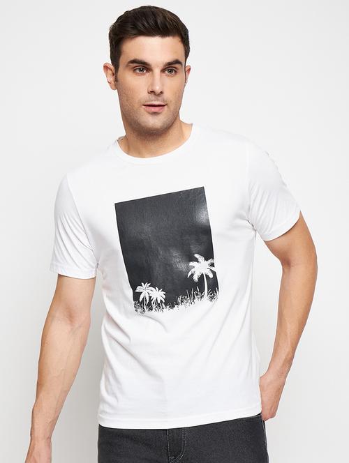 men round neck front print t-shirt - 20573529 - Very Small Image - 1
