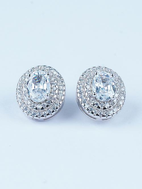 silver oval shaped stud earring - 20595614 - Very Small Image - 1