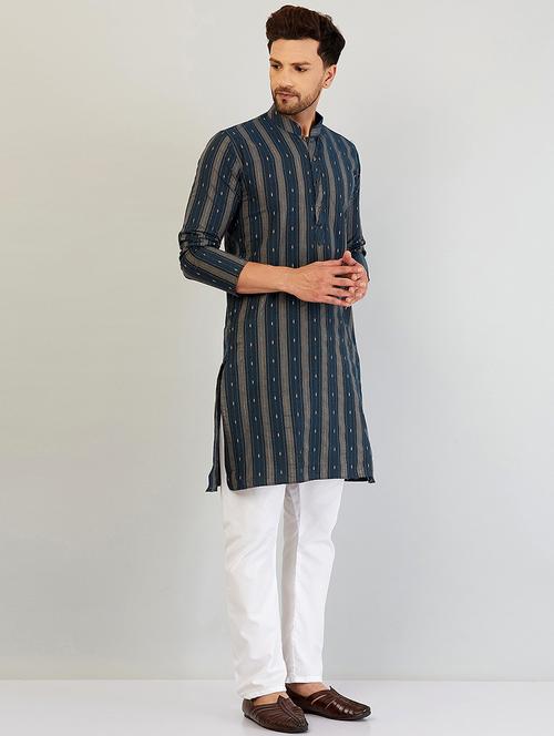 men self designed mandarin neck long kurta - 20624590 - Very Small Image - 1