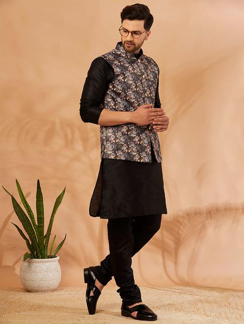 men black solid kurta pyjama with printed jacket ethnic wear set - 20624857 - Very Small Image - 1