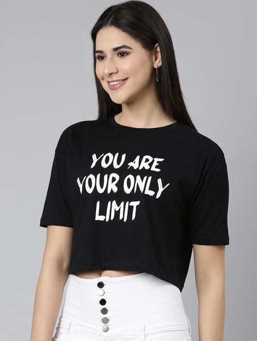 black front print round neck crop t-shirt - 20650069 - Very Small Image - 1