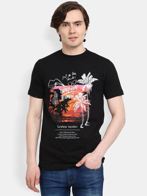 men round neck front print t-shirt - 20672823 - Very Small Image - 1