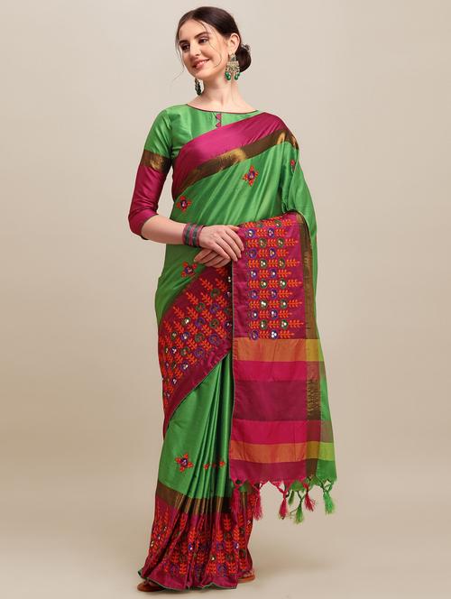 women green embroidered saree - 20707139 - Very Small Image - 1