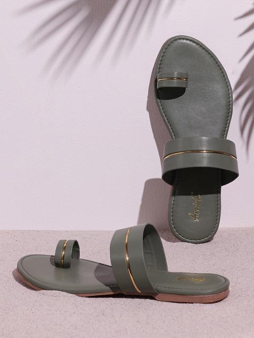 olive one toe sandal - 20717265 - Very Small Image - 1