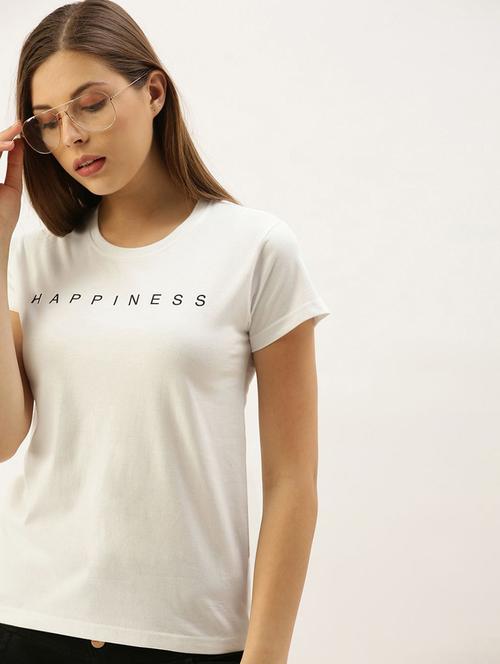 women round neck chest print t-shirt - 20721263 - Very Small Image - 1