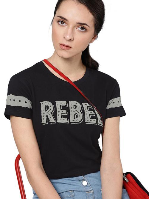 women black cotton graphic t-shirt - 20721438 - Very Small Image - 1