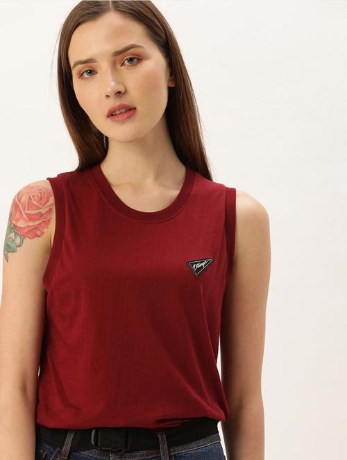 maroon patch detailed sleeveless round neck t-shirt - 20721475 - Very Small Image - 1