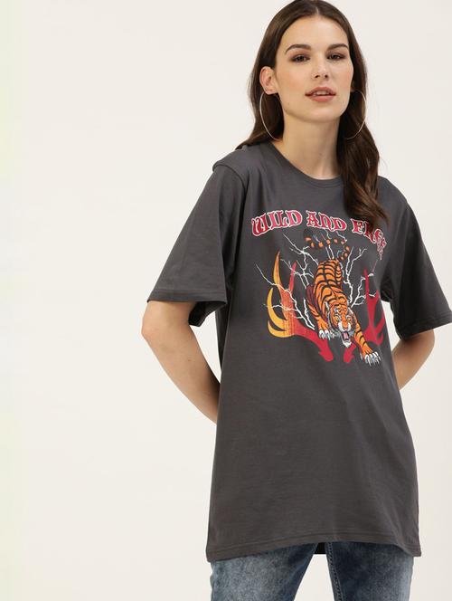 grey graphic round neck t-shirt - 20721678 - Very Small Image - 1