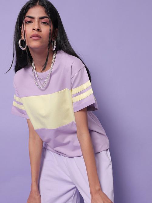 lavender color block round neck t-shirt - 20721778 - Very Small Image - 1